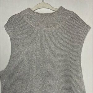 Laura Scott sleeveless sweater